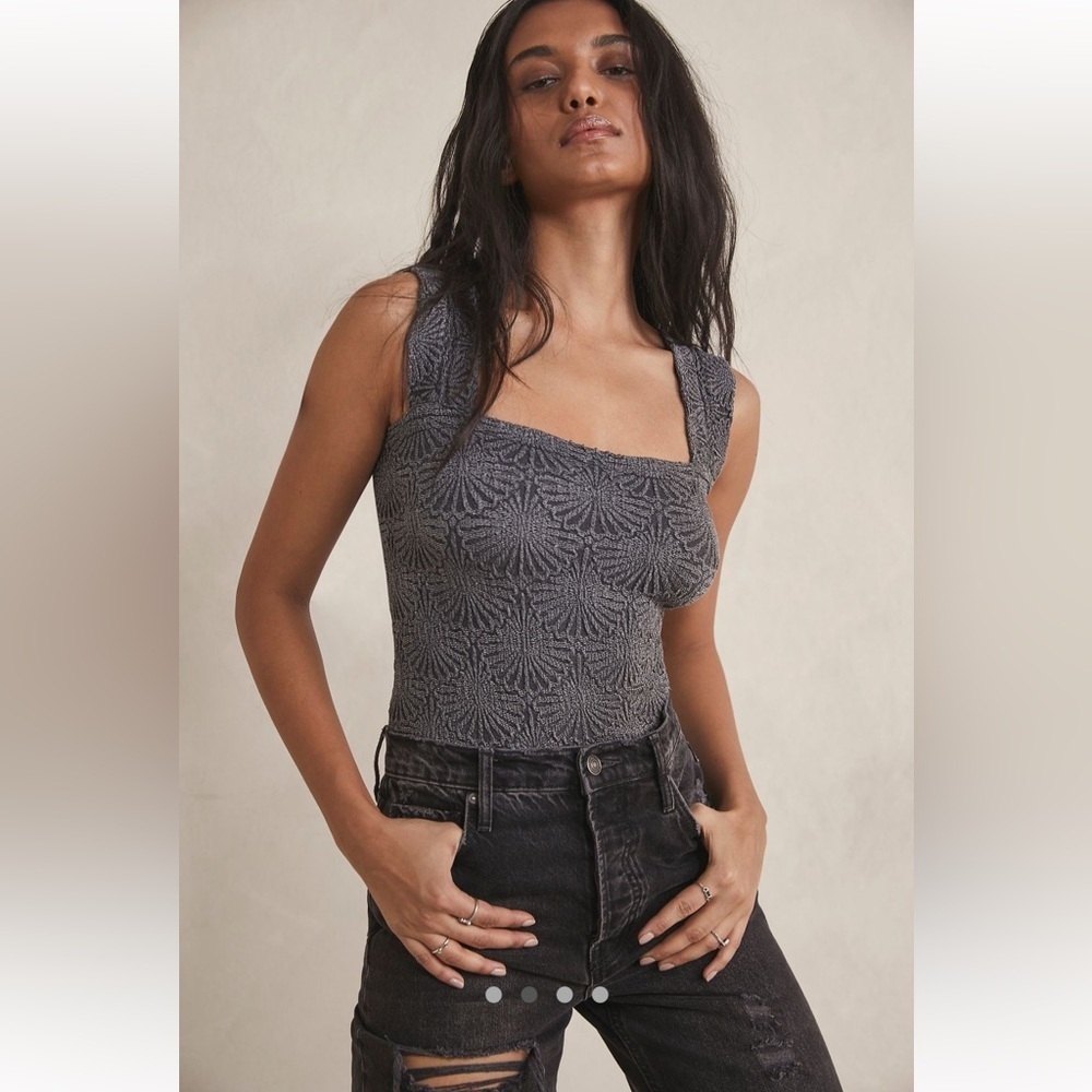 ✨RARE FREE PEOPLE NWT Love Letter Floral Knit Camisole—M/L